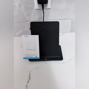 Anker Black kindle signature charging station